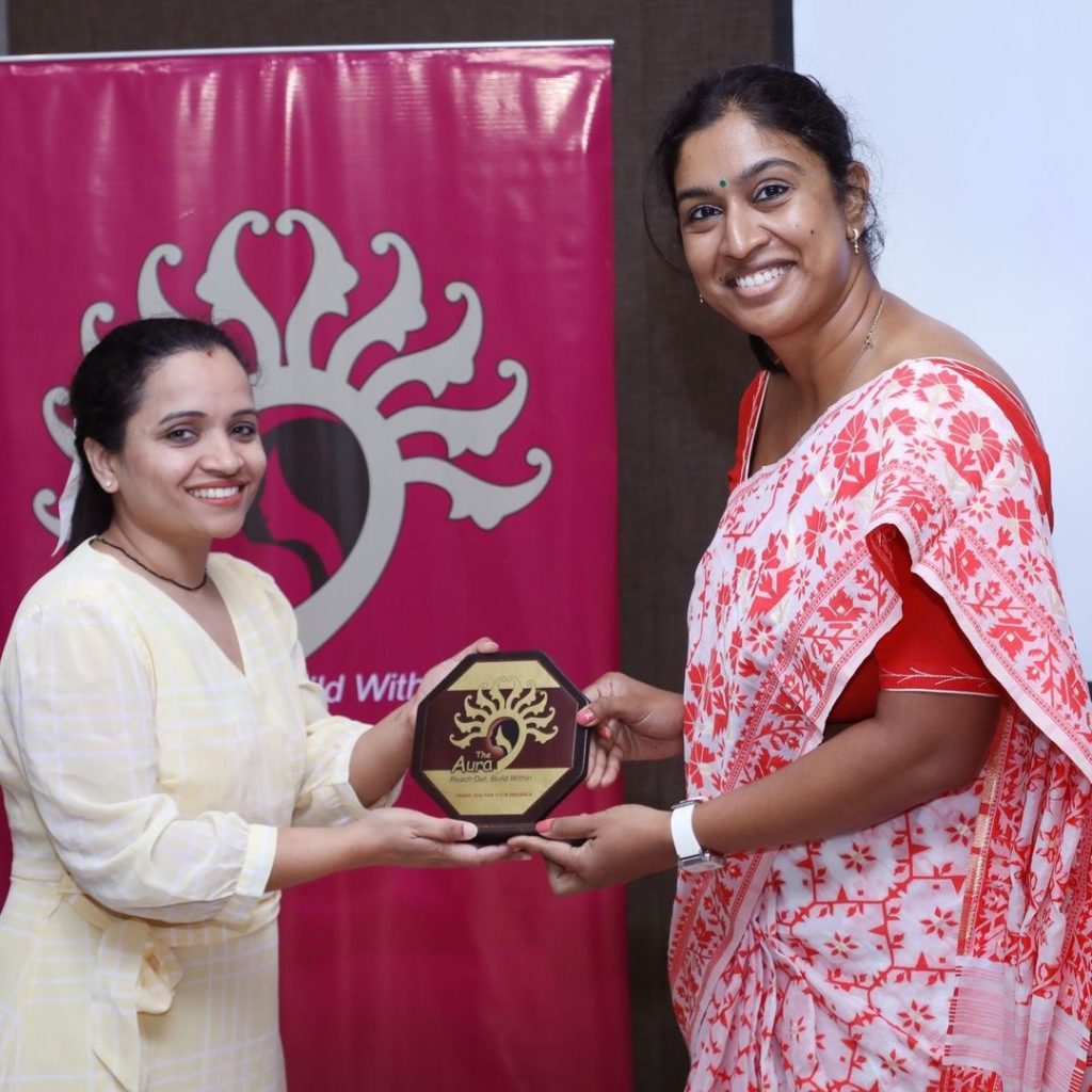 The Aura meeting in June was no laughing matter, as we met with Dr. Pavithra Venkatagopalan a microbiologist and Director at Molecular Solutions, Chennai. The session ‘THIS BLOODY BUSINESS’ dealt with What’s in our blood, what are Blood tests for and what do they mean?